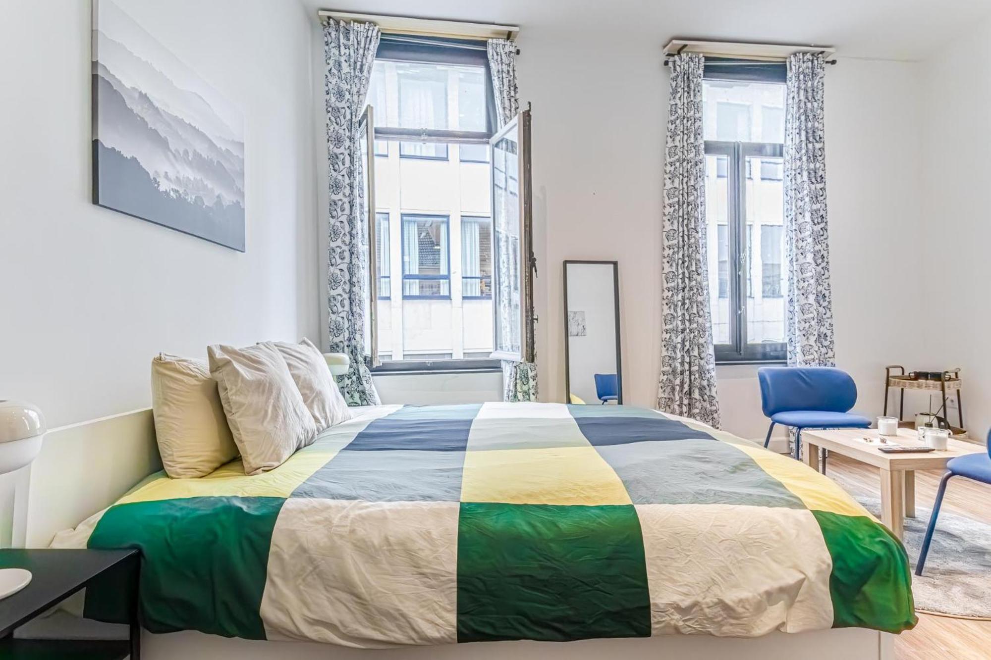 Apartment 6 Stylish & Comfortable , Heart Of