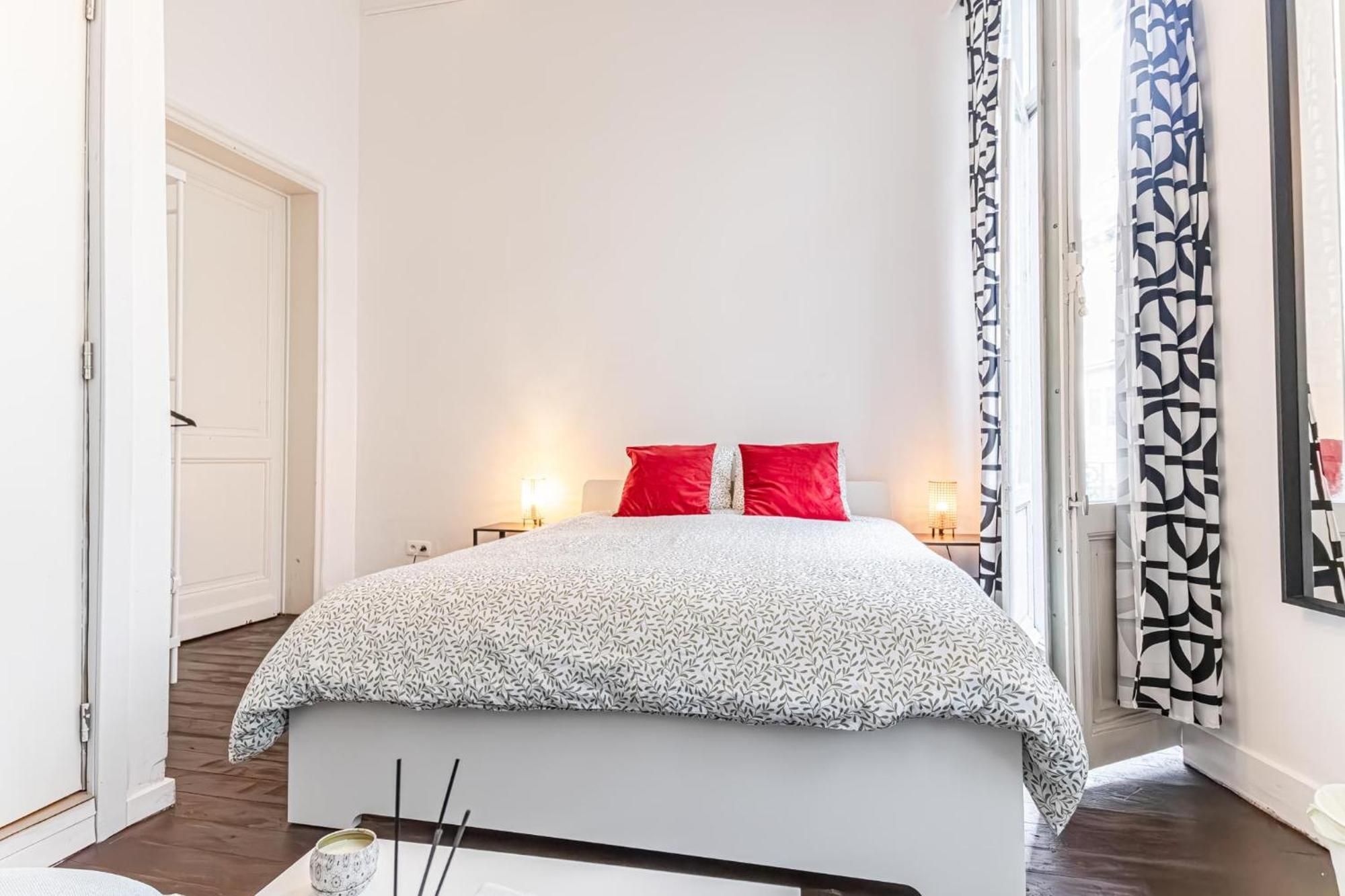 Apartment 6 Stylish & Comfortable , Heart Of Gent